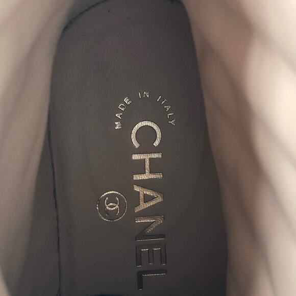 Chanel Quilted CC Chain Brave Lambskin Calfskin Cap Toe Combat Short Boots 37 - Picture 10 of 12